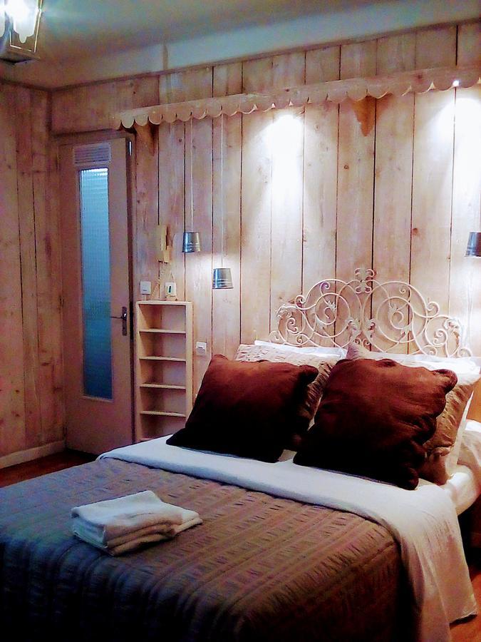 La Mirabelle-Casteil Country House Guest House Екстериор снимка
