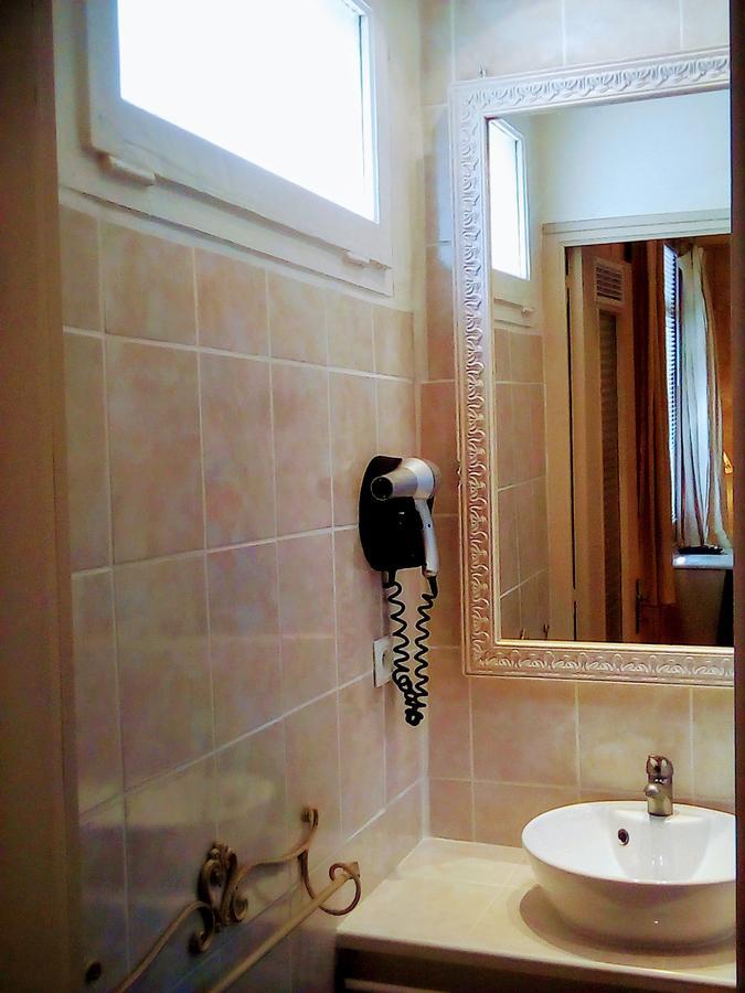 La Mirabelle-Casteil Country House Guest House Екстериор снимка