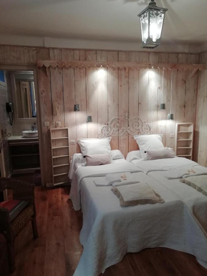 La Mirabelle-Casteil Country House Guest House Екстериор снимка